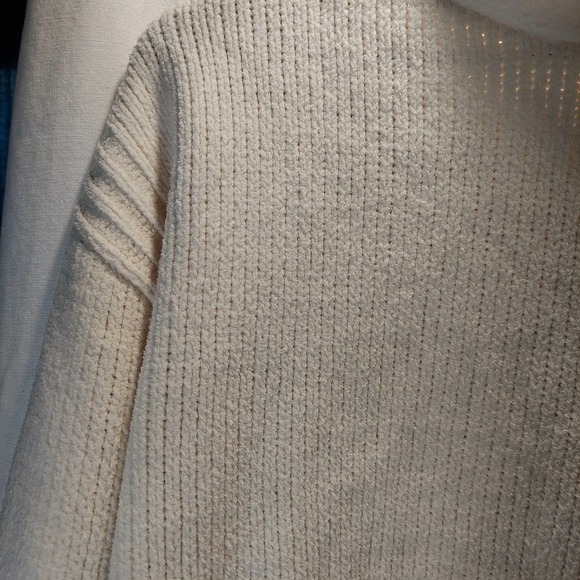 𝅺catherine Malandrino White Turtleneck Sweater M - Picture 3 of 9